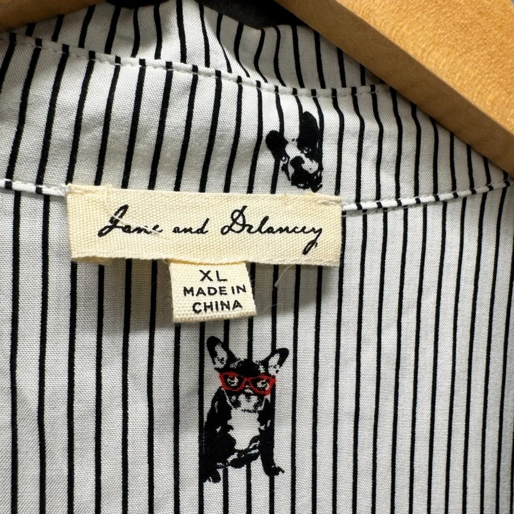 Jane and Delancey Button Down Womens XL Striped French Bulldog White Black - Picture 2 of 9